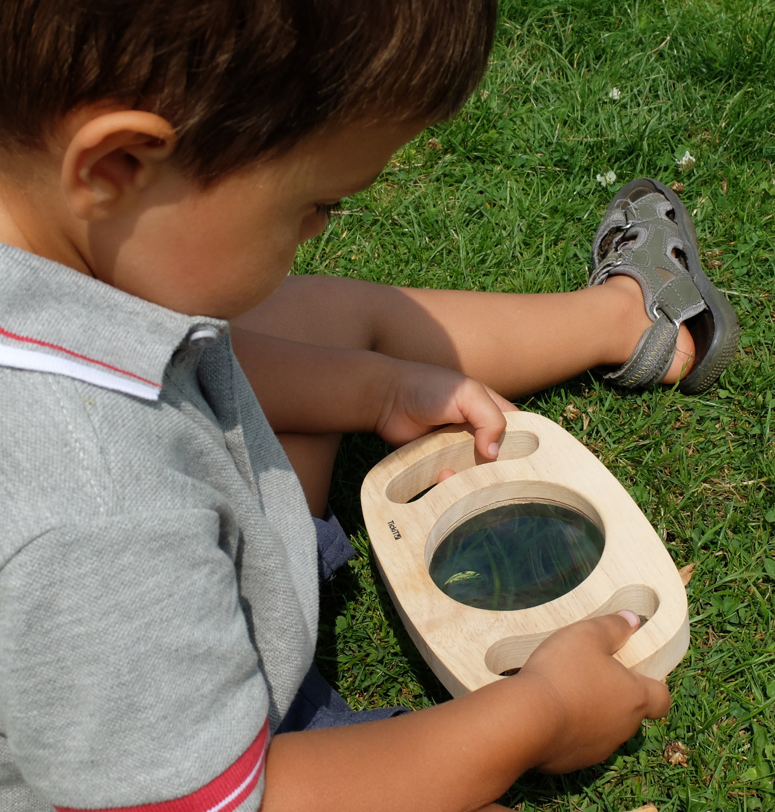 EASY HOLD MAGNIFIER