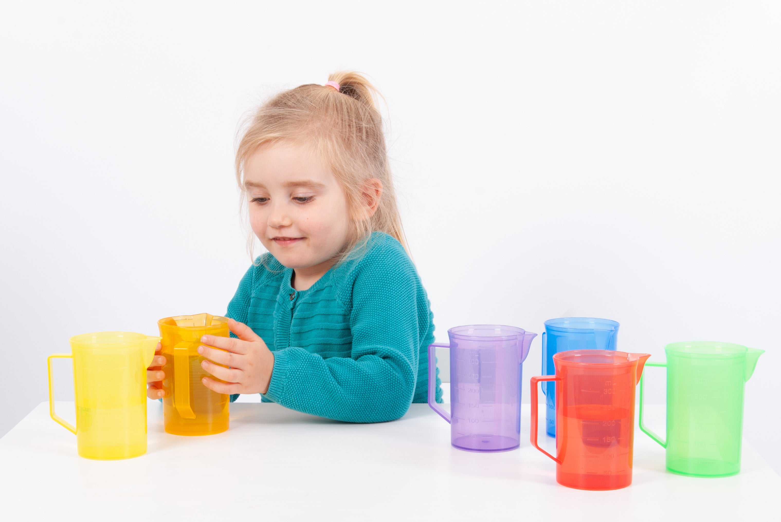 TRANSLUCENT COLOUR JUG SET